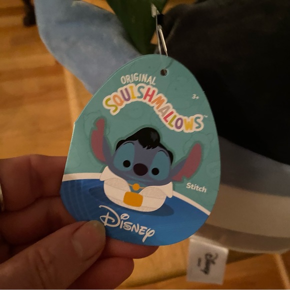 NWT Elvis Stitch 8” Disney Squishmallows - Picture 5 of 6